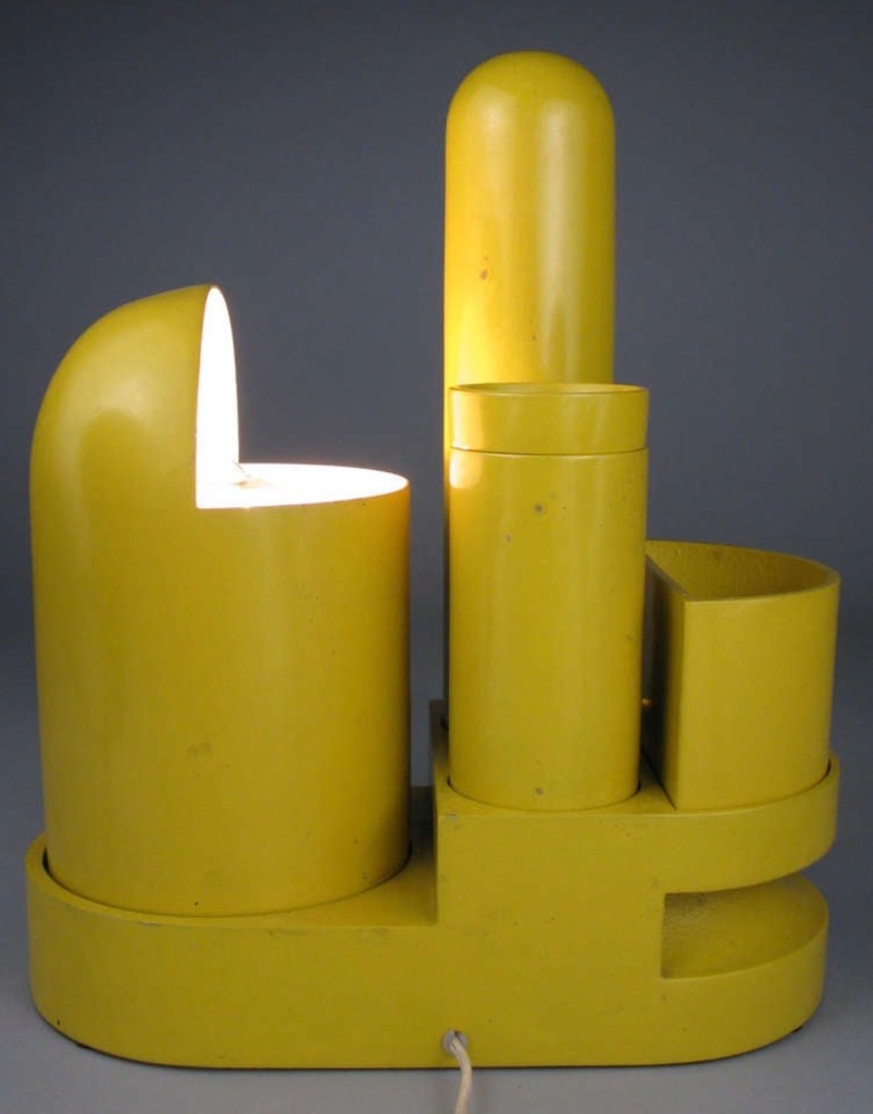Rare Italian 'Rimorchiatore' Table Lamp by Gae Aulenti
